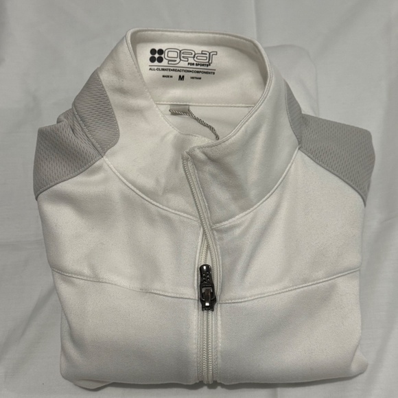 white jacket brand gear for sport size medium with full zipper and pocket - Picture 5 of 6